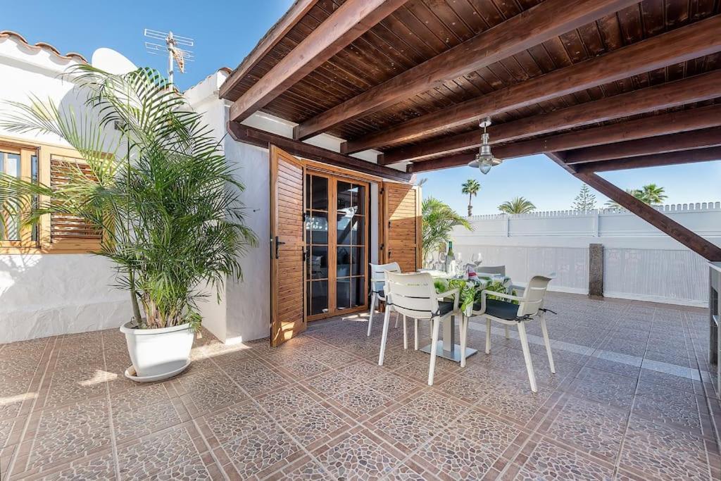 Bungalows Los Arcos 77 San Bartolomé Exterior photo